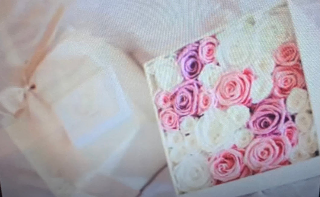 DIY Rose Gift Box